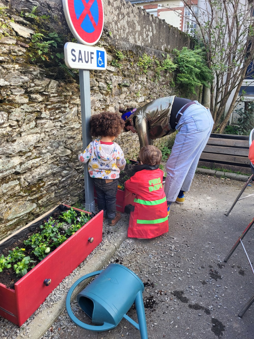 Adao jardine lors de l'anniversaire de Lucien